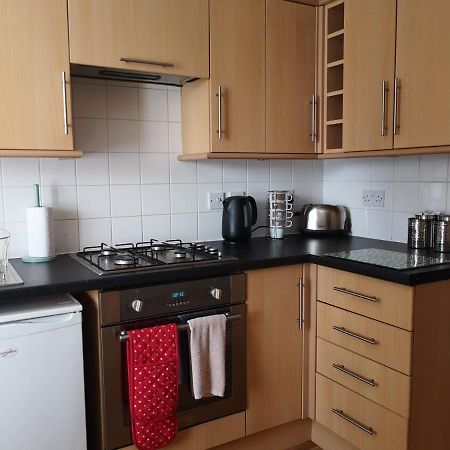 Coastal Escape Deal - 2 Bedroom House -Short Lets & Serviced Accommodation Екстериор снимка