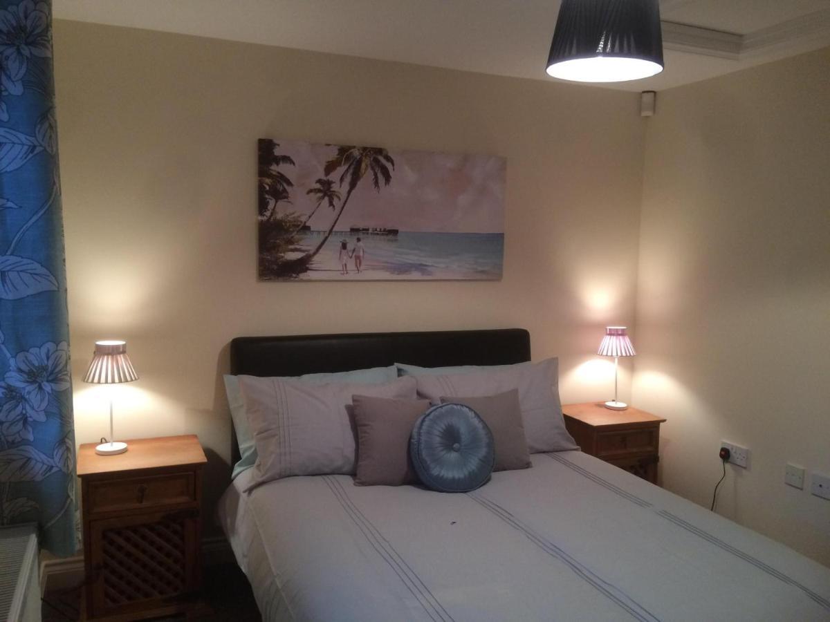 Coastal Escape Deal - 2 Bedroom House -Short Lets & Serviced Accommodation Екстериор снимка