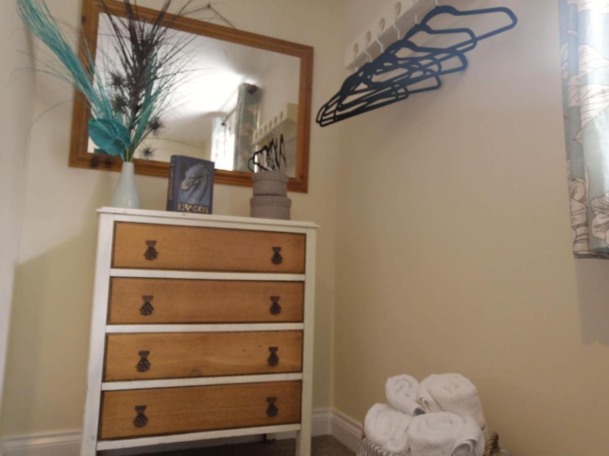 Coastal Escape Deal - 2 Bedroom House -Short Lets & Serviced Accommodation Екстериор снимка
